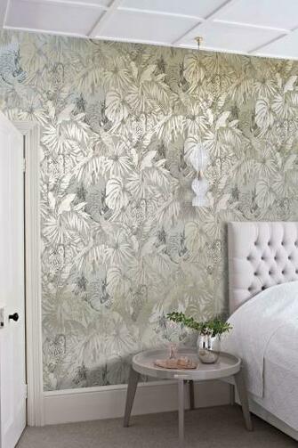 Wallpaper Trends Stunning Examples Of Metallic