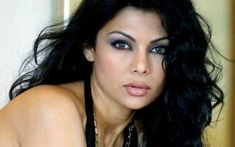 Widescreen Celebrity Wallpaper In HD