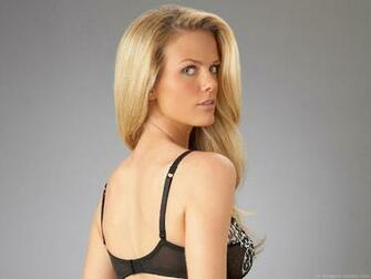 Brooklyn Decker Wallpaper