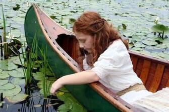 Pre Raphaelite Maiden By Taraozella