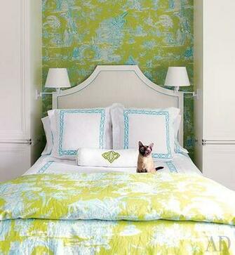Turquoise And Crisp White Chinoiserie Toile Bedding Wallpaper