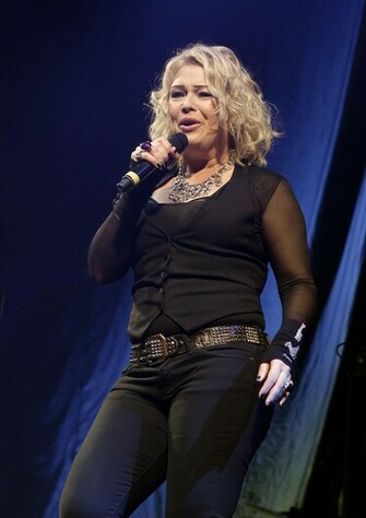 Picture Kim Wilde Performing At Liverpool Echo Arena Pictures