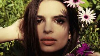 Emily Ratajkowski Vimeo Wallpaper
