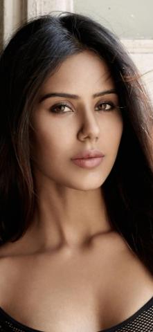 Sonam Bajwa Phone Wallpaper