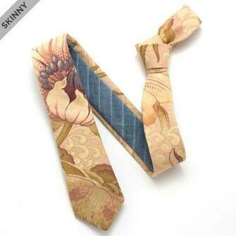 1930s French Wallpaper Floral Skinny Flora Fauna
