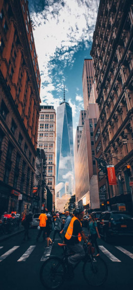 New York City iPhone X Pedestrians Wallpaper