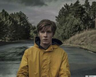 Yellow Raincoat HD Wallpaper