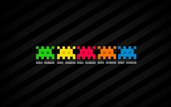 Retro Space Invaders Wallpaper
