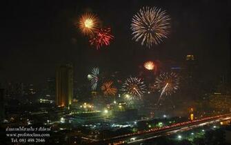 Desktop Wallpaper November Fireworks On Loy Krathong S