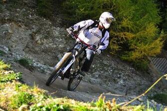 Downhill Mountain Bike Wallpaper