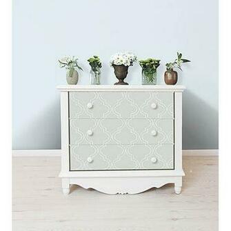 Grey Quatrefoil Peel And Stick Wallpaper By Nuwallpaper