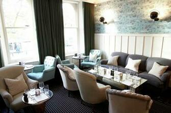 Charlotte Minty Interior Design Marthe Armitage Wallpaper
