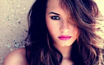 Demi Lovato Wallpaper