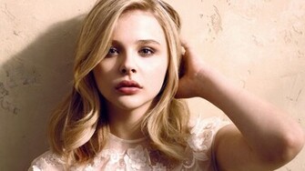 Description Chloe Grace Moretz Ultra HD Widescreen Higher