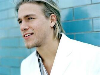 Charlie Hunnam Wallpaper