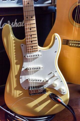 Vintage Guitar Pictures Image