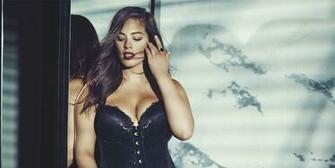 Ashley Graham Inter I Ve Been Brainwashed Into