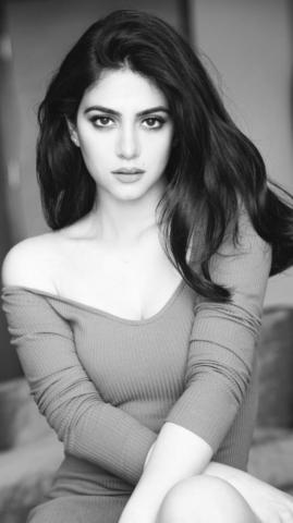 Emeraude Toubia Photo Of Pics Wallpaper