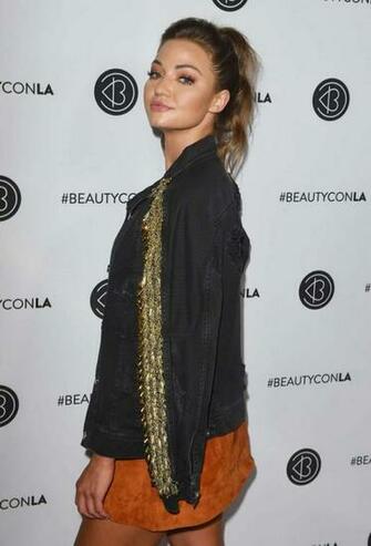 Erika Costell Beautycon Festival Gotceleb