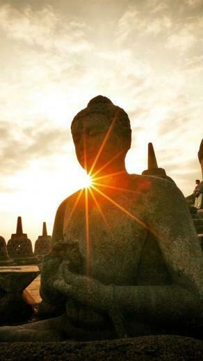 Wallpaper Indonesia Yogyakarta Solo Statues Sun Rays
