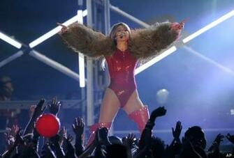 Jlo Exercises Her 2nd Amendment Rights Pikdit
