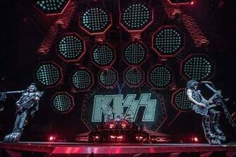 Kiss Image Milwaukee Wisconsin March Fiserv