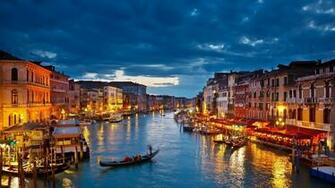 Venice Canal Boat Buildings HD Wallpaper Collection