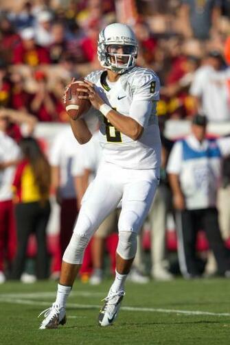 Oregon S Marcus Mariota Talks Offensive Outlook Pac