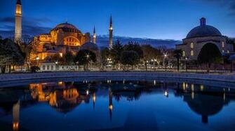 Istanbul At Night Wallpaper HD