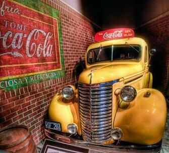 Old Coca Cola Truck Wallpaper