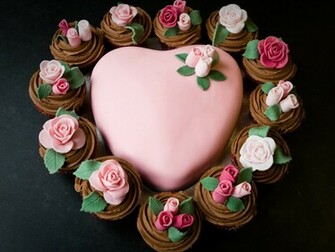 Android Phones Wallpaper Heart Shaped Cake