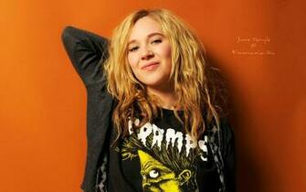 Juno Temple HD Wallpaper