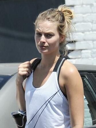 Margot Robbie Makeup Celebzee