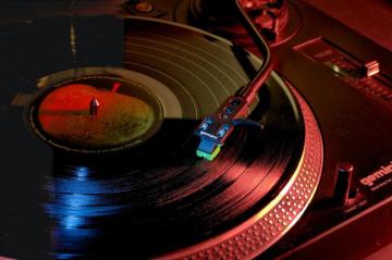 Turntable Pictures Image