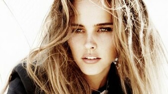 Isabel Lucas Wallpaper