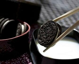Oreo Wallpaper