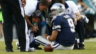 Tony Romo Fractures Left Clavicle Against Eagles Sbnation