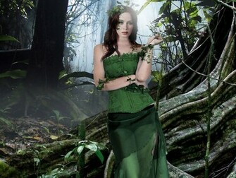 Emily Blunt Image Wallpaper