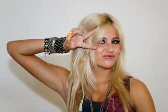 Music Pixie Lott Wallpaper