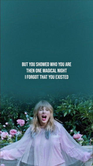 Taylor Swift Lover Wallpaper