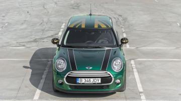 Mini Cooper HD Wallpaper British Racing Green Goes Well