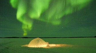 Aurora Borealis Igloo Wallpaper Ibackgroundwallpaper