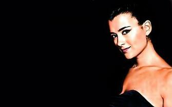 Cote De Pablo Widescreen Wallpaper