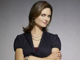 Emily Deschanel Wallpaper X Net