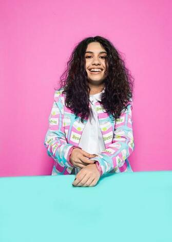Alessia Cara Wallpaper High Quality