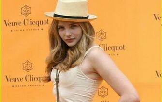 Chloe Grace Moretz HD Wallpaper