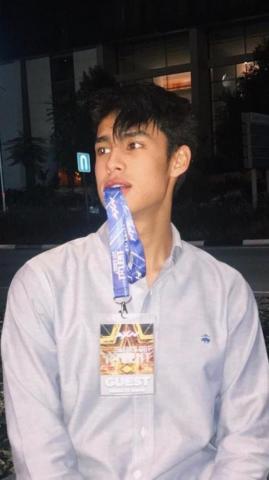 When You Wish Re The Lanyard Hahahaha Fotografi Remaja