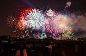Bastille Day Wallpaper Photo Background Image