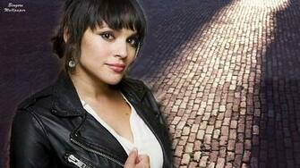 Norah Jones Wallpaper