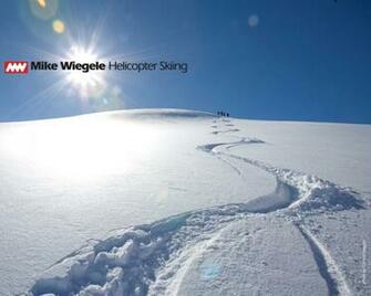 Best Heliskiing Mountain Scenery Wallpaper Screensaver Canada